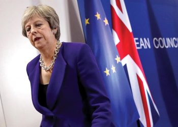 Thủ tướng Theresa May trong một hội nghị với EU hồi tháng 10-2018