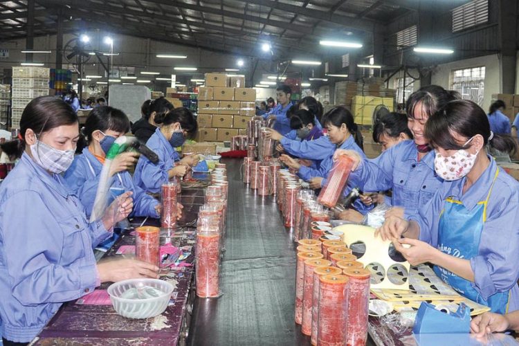 Nghề làm nến cao cấp ở Việt Nam đang đi vào chuyên nghiệp