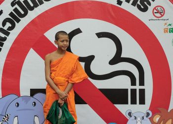 Thái Lan là nước châu Á đầu tiên kiểm soát thuốc lá