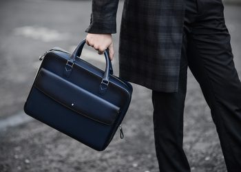 Muôn vẻ các mẫu túi xách dành cho quý ông