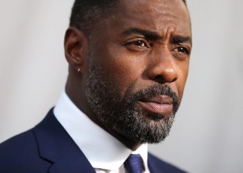 dnp-tai-tu-idris-elba-tin-111118-0