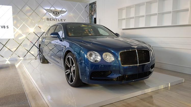 Mẫu xe Bentley Flying Spur V8 S ra mắt tại Việt Nam với giá 16,686 tỉ đồng