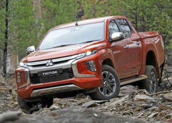 Mitsubishi Triton 2019 thế hệ mới ra mắt ấn tượng hơn với chế độ off-road