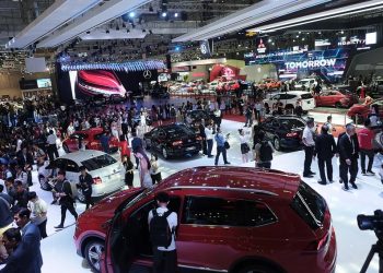 Thị trường ôtô cuối năm bùng nổ với hơn 21.000 xe bán ra trong tháng 10