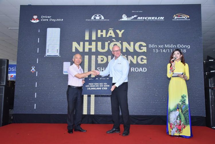 Thông điệp đẹp từ ngày hội Chăm sóc Bác tài “Driver Care Day 2018”: HÃY NHƯỜNG ĐƯỜNG