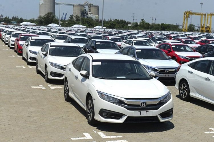 Tuần qua, dòng xe nhập khẩu từ Nhật Bản về Việt Nam tăng đáng kể