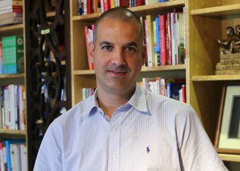 Bất kể bạn nghĩ gì về người khác, bạn cũng có thể học từ họ