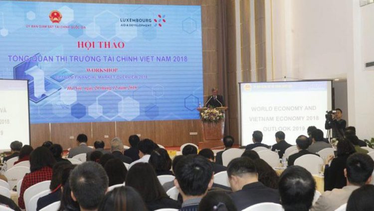 Ủy ban Giám sát tài chính Quốc gia nhận định, cung tiền và tín dụng đang dần được kiểm soát chặt chẽ để đảm bảo mục tiêu ổn định vĩ mô