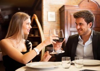 Cách bắt chuyện “tán tỉnh” khiến cô nàng đổ gục ngay phút đầu 4