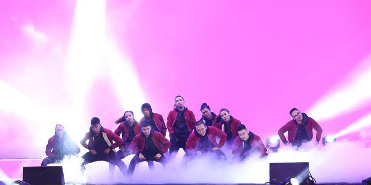 TP. HCM Countdown chào năm mới với đại tiệc ánh sáng 4