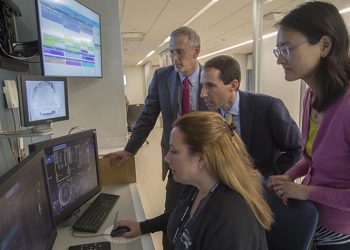 Đại học Y New York kết hợp với Facebook dùng AI trong chẩn đoán hình ảnh 3