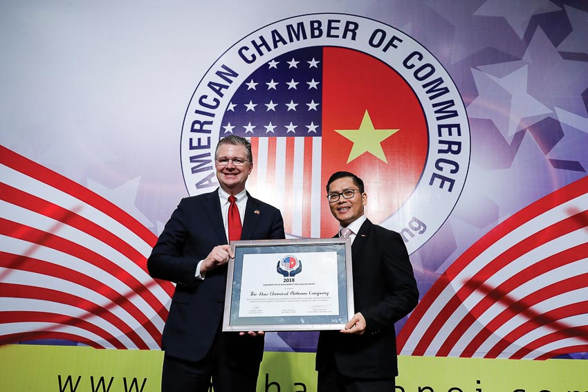 Dow Việt Nam nhận Giải thưởng đóng góp vì cộng đồng 1