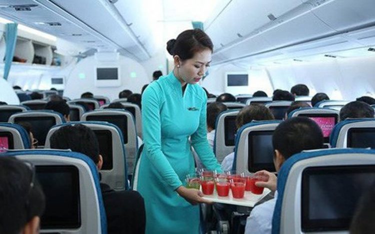 Chính sách có hiệu lực từ 1/1/2019: Lăng mạ nhân viên hàng không bị phạt tiền 1