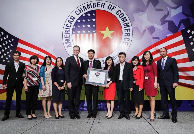 Microsoft tiếp tục nhận giải thưởng cống hiến cộng đồng 1