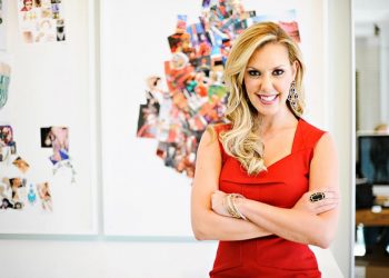 Nữ CEO đế chế trang sức ‘tỷ đô’ hai năm liên tiếp 'vượt mặt' Taylor Swift trong danh sách những nữ triệu phú tự thân giàu nhất nước Mỹ 6