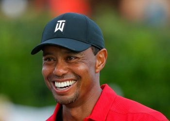Tiger Woods “buông bớt” lịch thi đấu 2019 vì sợ chấn thương 2