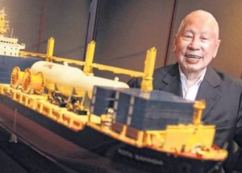 Tỷ phú 100 tuổi vẫn đến công ty mỗi ngày 2