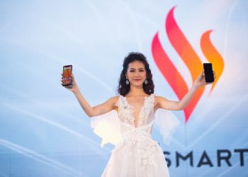 Vingroup chính thức ra mắt 4 mẫu điện thoại Vsmart có giá từ 2,5 triệu đồng