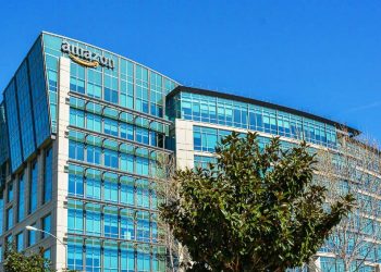 Hai tập đoàn eBay và Amazon bị cáo buộc bán hàng có chứa thủy ngân