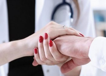 Vì sao tỷ lệ tự vẫn toàn cầu giảm?