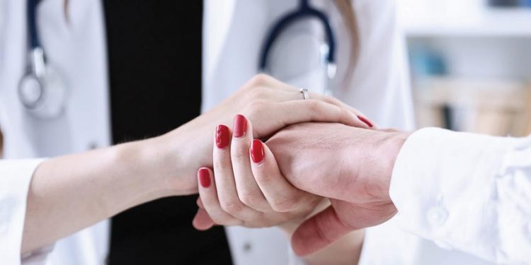 Vì sao tỷ lệ tự vẫn toàn cầu giảm?