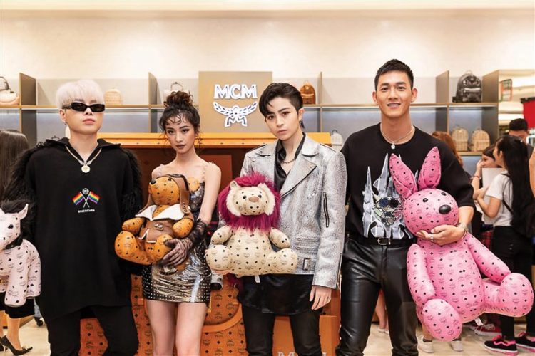 MCM gây ấn tượng mạnh mẽ với hình ảnh “chiếc rương khổng lồ” tại sự kiện MCM Celebrate