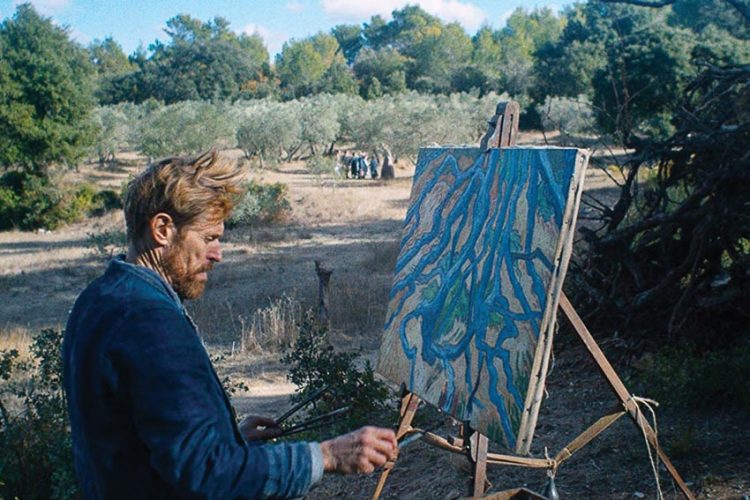 Cảnh trong phim: Van Gogh đang vẽ tranh phong cảnh ở Arles