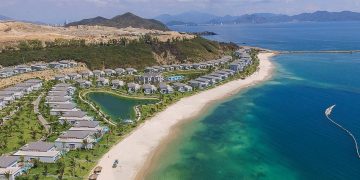 Tết về với biển