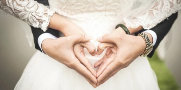 Yêu thương mọi ngày suốt đời?