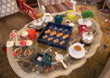 Thưởng thức tiệc trà tại Park Hyatt Saigon