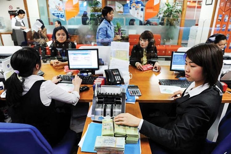 Các ngân hàng gấp rút tăng vốn đáp ứng Basel II