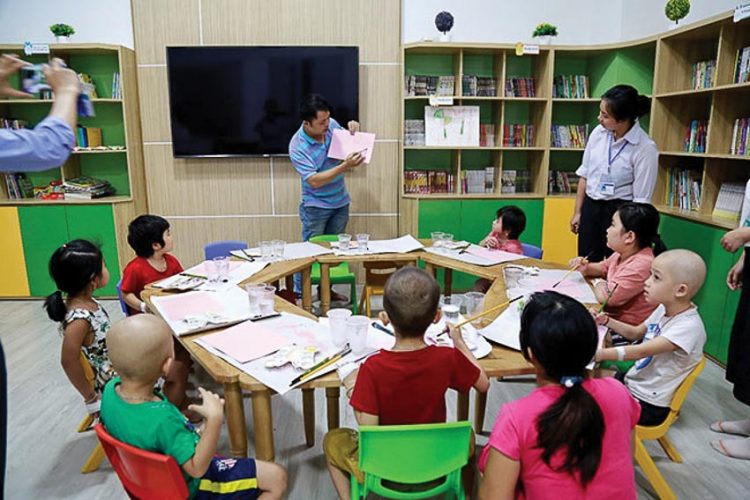 Dự án “Hy vọng xanh” - vẽ hy vọng, tô màu cho đời sống bệnh nhi Việt Nam