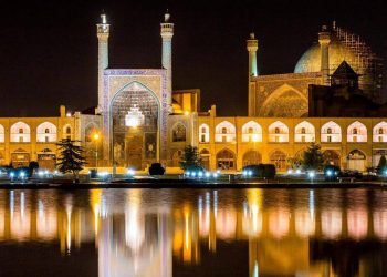 Đến Ba Tư viếng Cha Đắc Lộ - 01