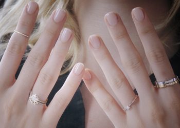 Bộ đôi trang sức cho ngày cuối năm rực rỡ