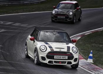 Hatchback MINI Cooper S JCW 2019 được nâng cấp nhẹ giữa vòng đời
