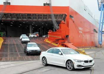 Thị trường ôtô tuần qua: Xe nhập tăng cao nhất kể từ đầu năm