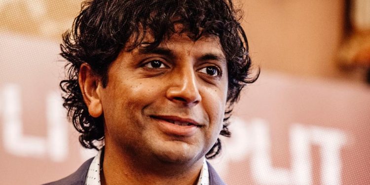 M. Night Shyamalan – Đem đến một thế giới siêu anh hùng kỳ lạ