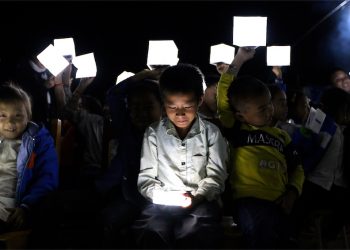 Samsung mang ngàn mặt trời mơ ước đến thắp sáng vùng cao Tri Lễ