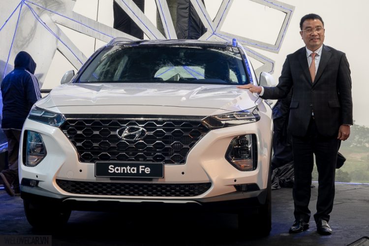 Hyundai Santa Fe 2019 chính thức ra mắt thị trường giá từ 995 triệu đồng