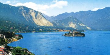 Cuối thu ngao du sơn thủy