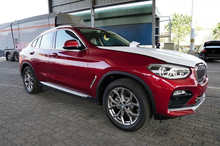 Cận cảnh phiên bản BMW X4 thế hệ mới về đến Việt Nam