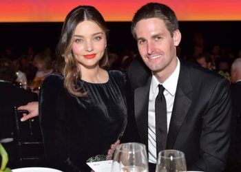 CEO Snapchat tiết lộ ‘kỷ luật thép’ đề ra cho con riêng của vợ: Chỉ được chơi điện thoại 1,5 giờ/tuần