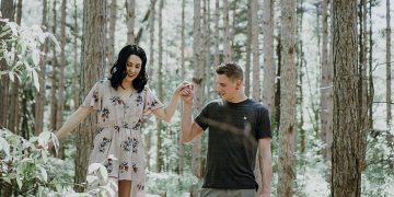 Vì sao phụ nữ thích quen đàn ông kém tuổi hơn