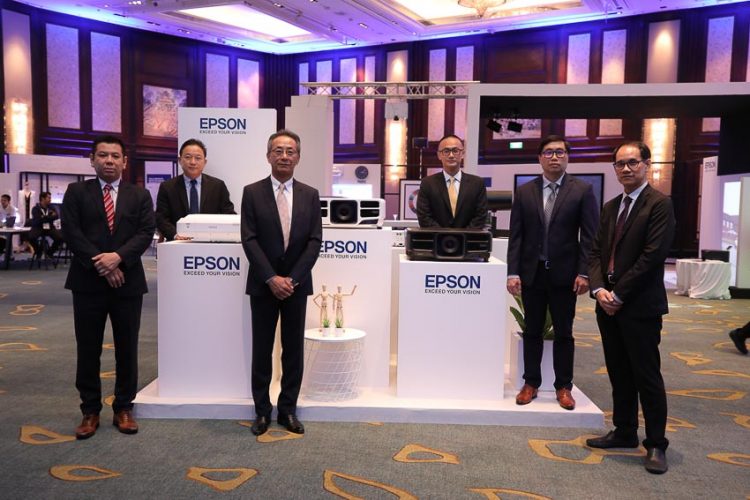 Epson ra mắt máy chiếu Laser 12.000 lumen Native 4K 3LCD 6