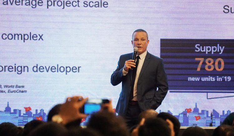 Giao dịch nhà ở TP.HCM giảm mạnh do nguồn cung hạn chế