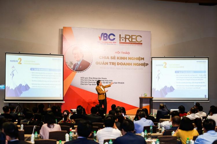 Hội thảo “Chia sẻ kinh nghiệm quản trị doanh nghiệp 1