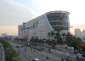 Trung tâm Thương mại Gigamall 4