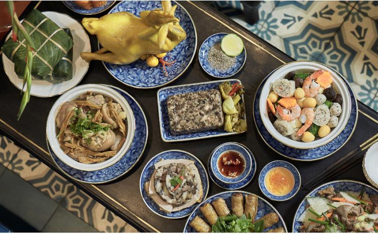 Mâm cơm ngày tết