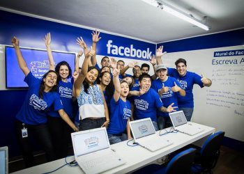 Mặt trái của môi trường làm việc tích cực tại Facebook 2