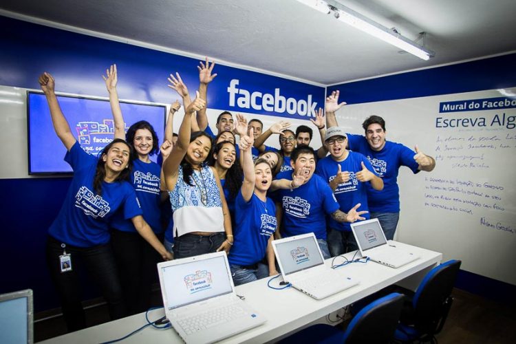 Mặt trái của môi trường làm việc tích cực tại Facebook 2